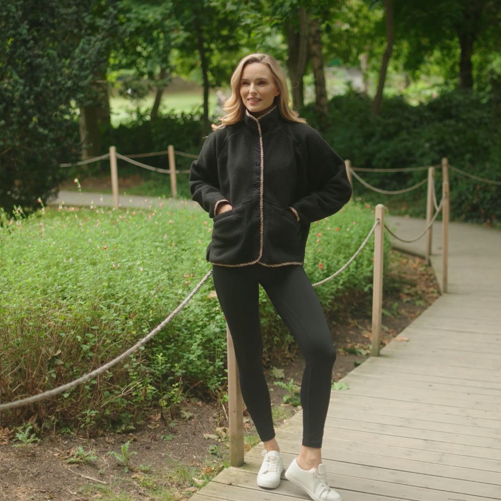 Molly Fleece Jacket (Black/Leopard Trim) & Kia Jeans (Black) for €85