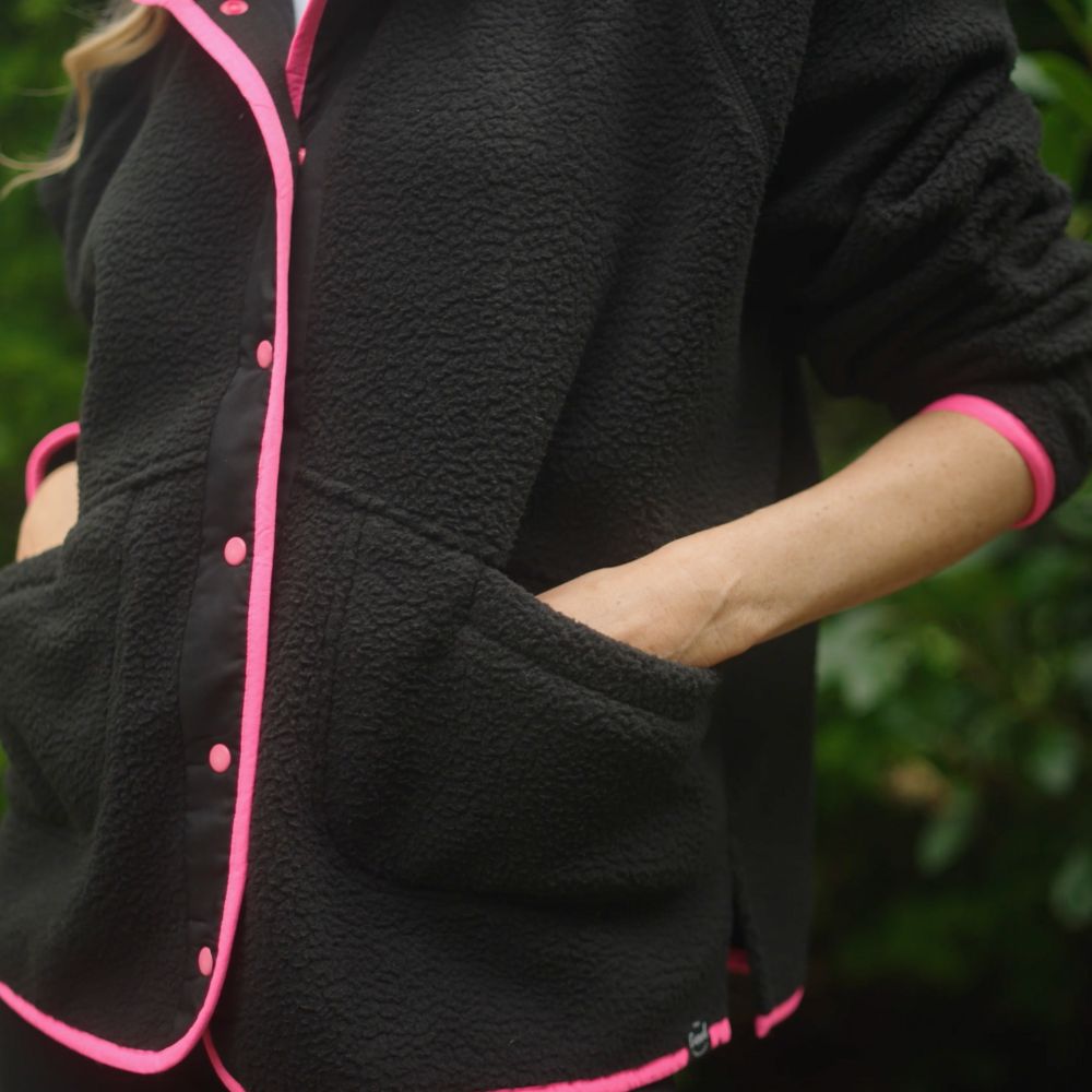 Molly Fleece Jacket (Black/Neon Pink Trim)