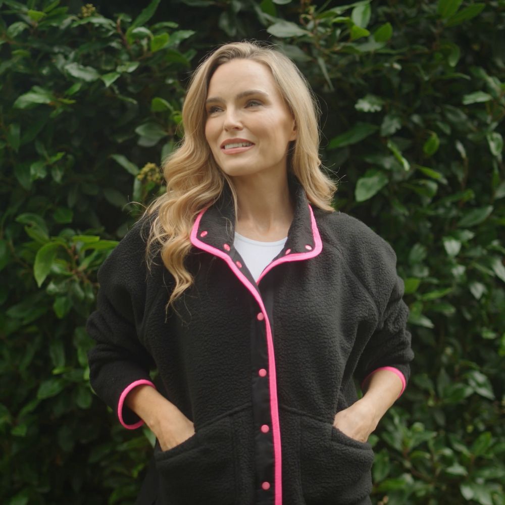 Molly Fleece Jacket (Black/Neon Pink Trim)