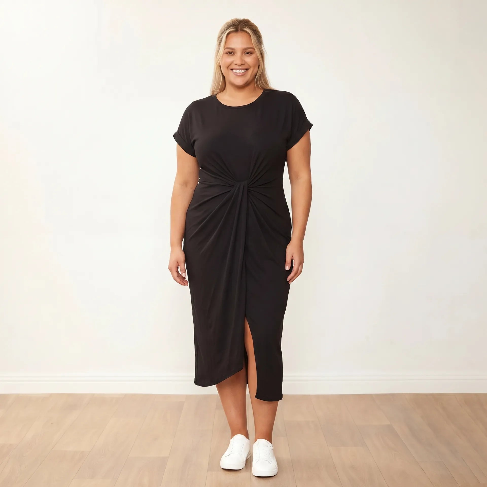 Lenny Dress Black - Plus Size XXL - 3/4 angle