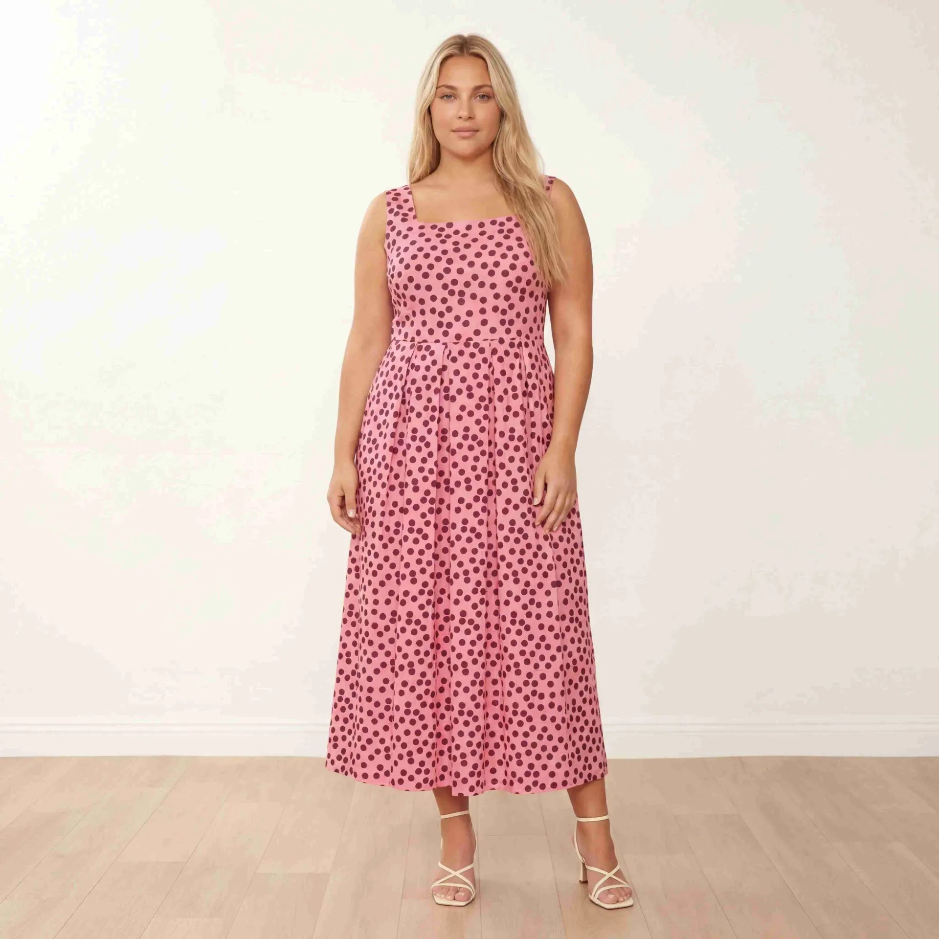 Maddie Dress Polka Dot - Plus Size XXL - Front arms relaxed
