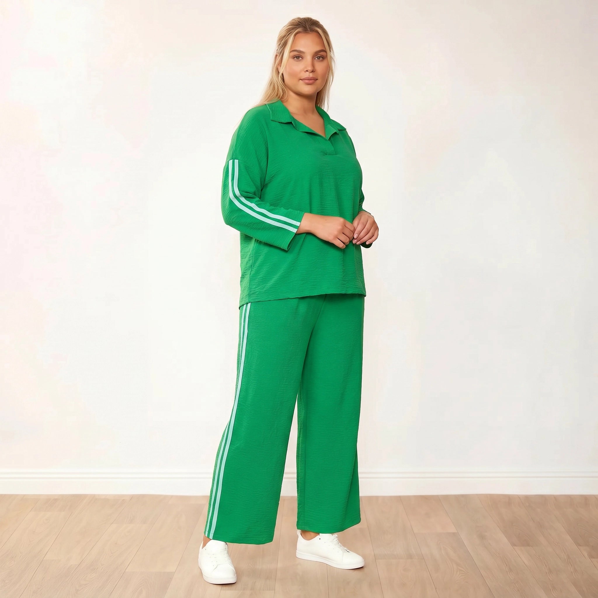 Clara Co-Ord Green Mint Stripe - Plus Size XXL - 3/4 hands clasped at front