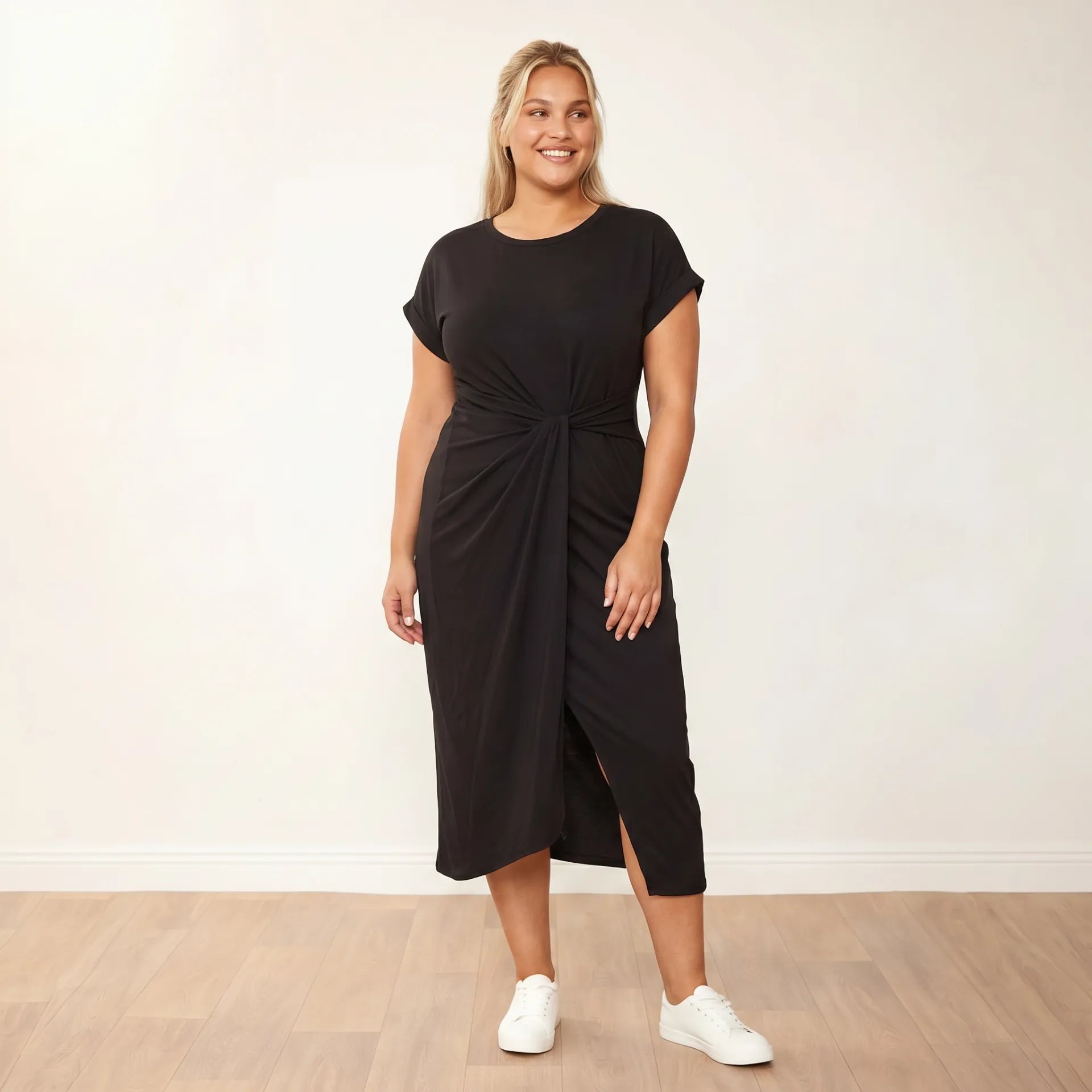 Lenny Dress Black - Plus Size XXL - Front smiling side gaze