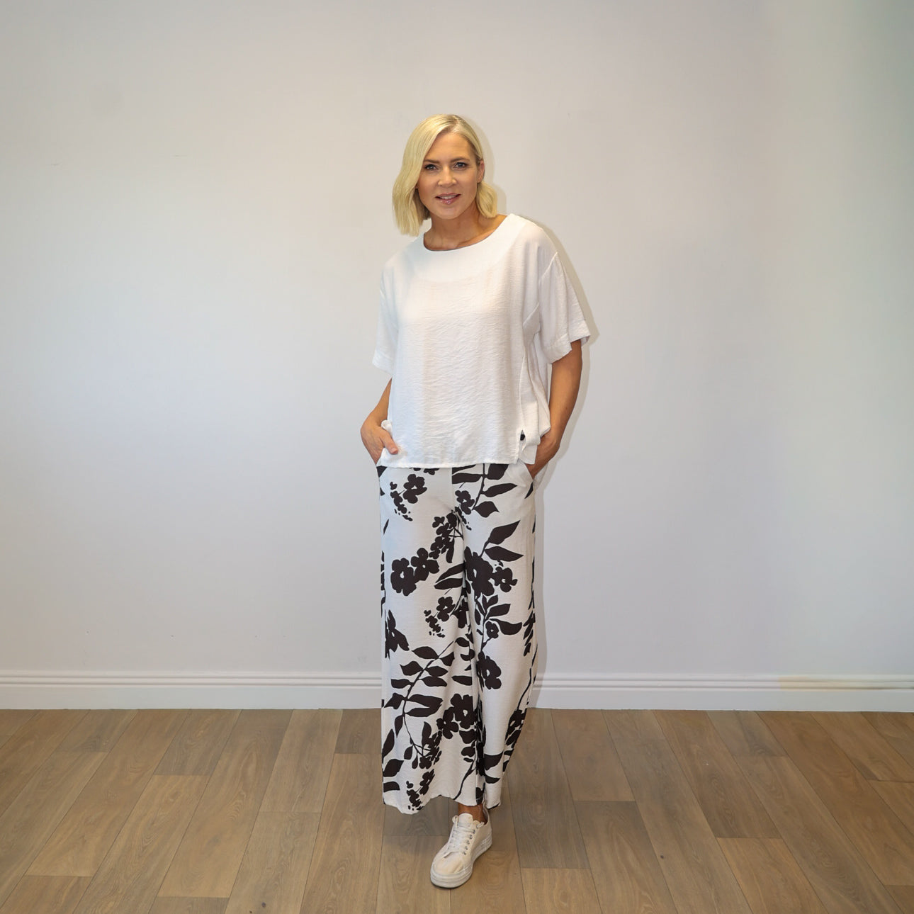 Aine Floral Wide-Leg Trousers