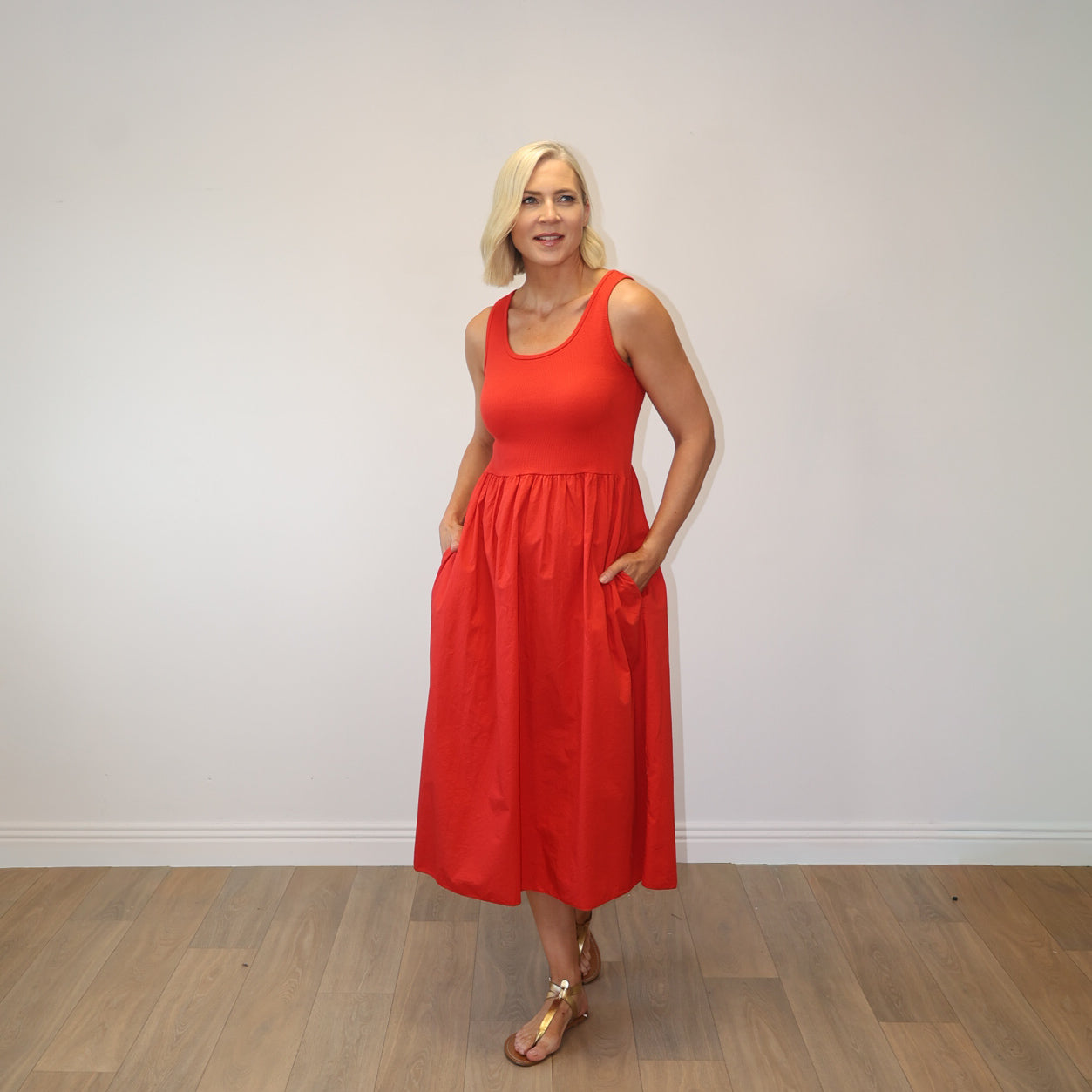 Amara Ribbed Dress (Red)