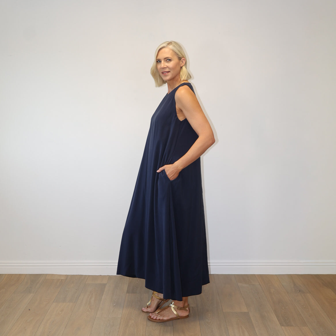Amber Dress (Navy)