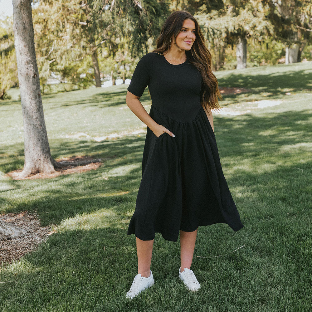 Bobbie Dress (Black)