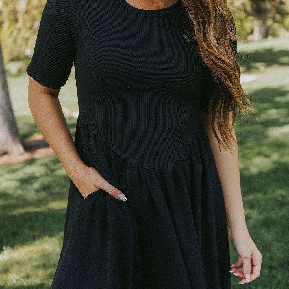 Bobbie Dress (Black)