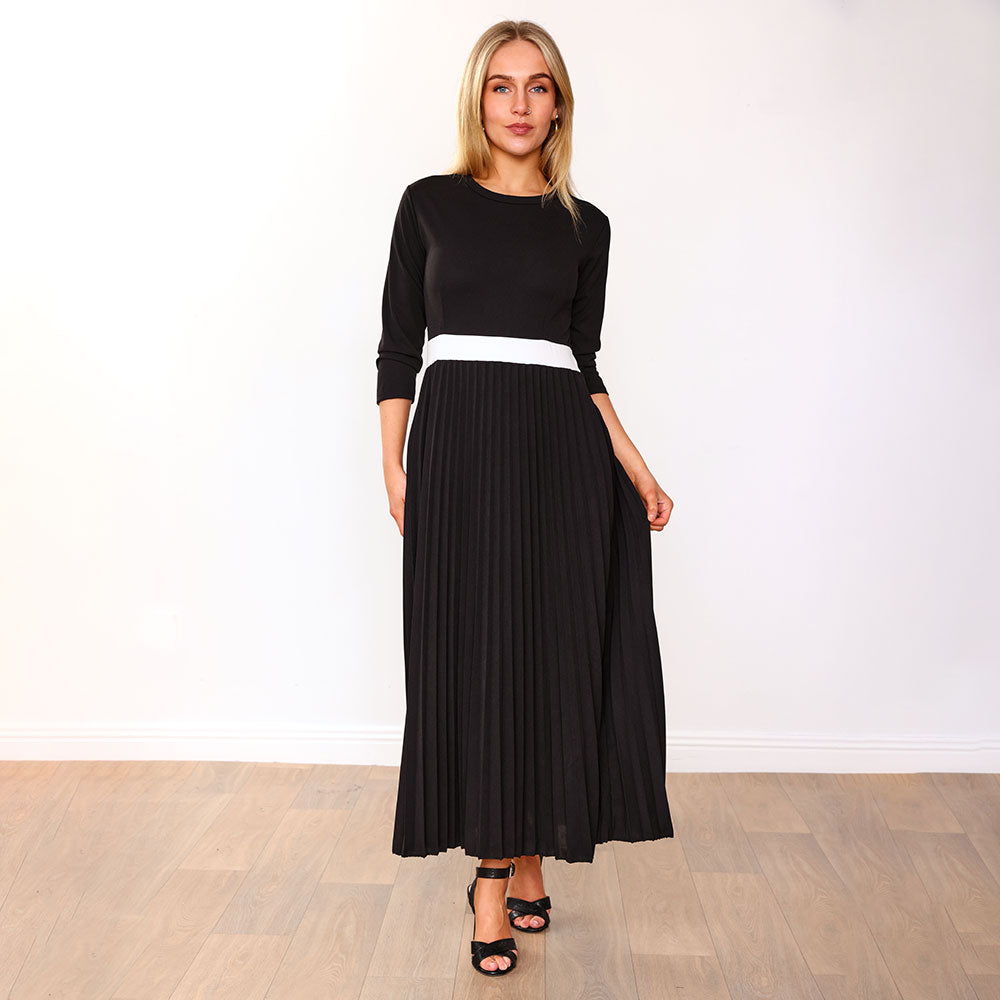 Doyle Dress (Black/Cream belt)