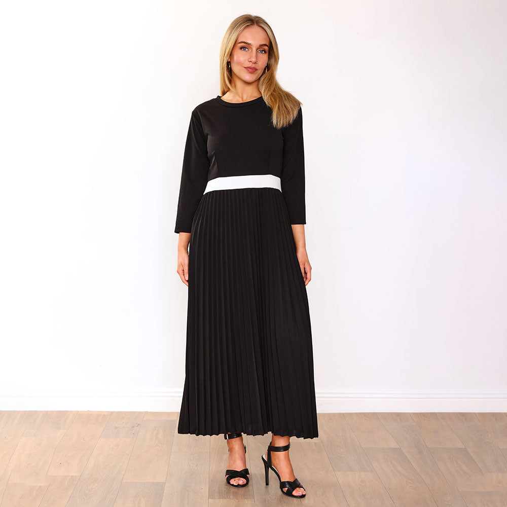 Doyle Dress (Black/Cream belt)