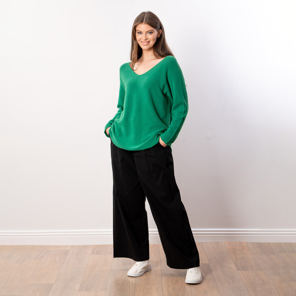 Kylie V Neck Jumper (Green)