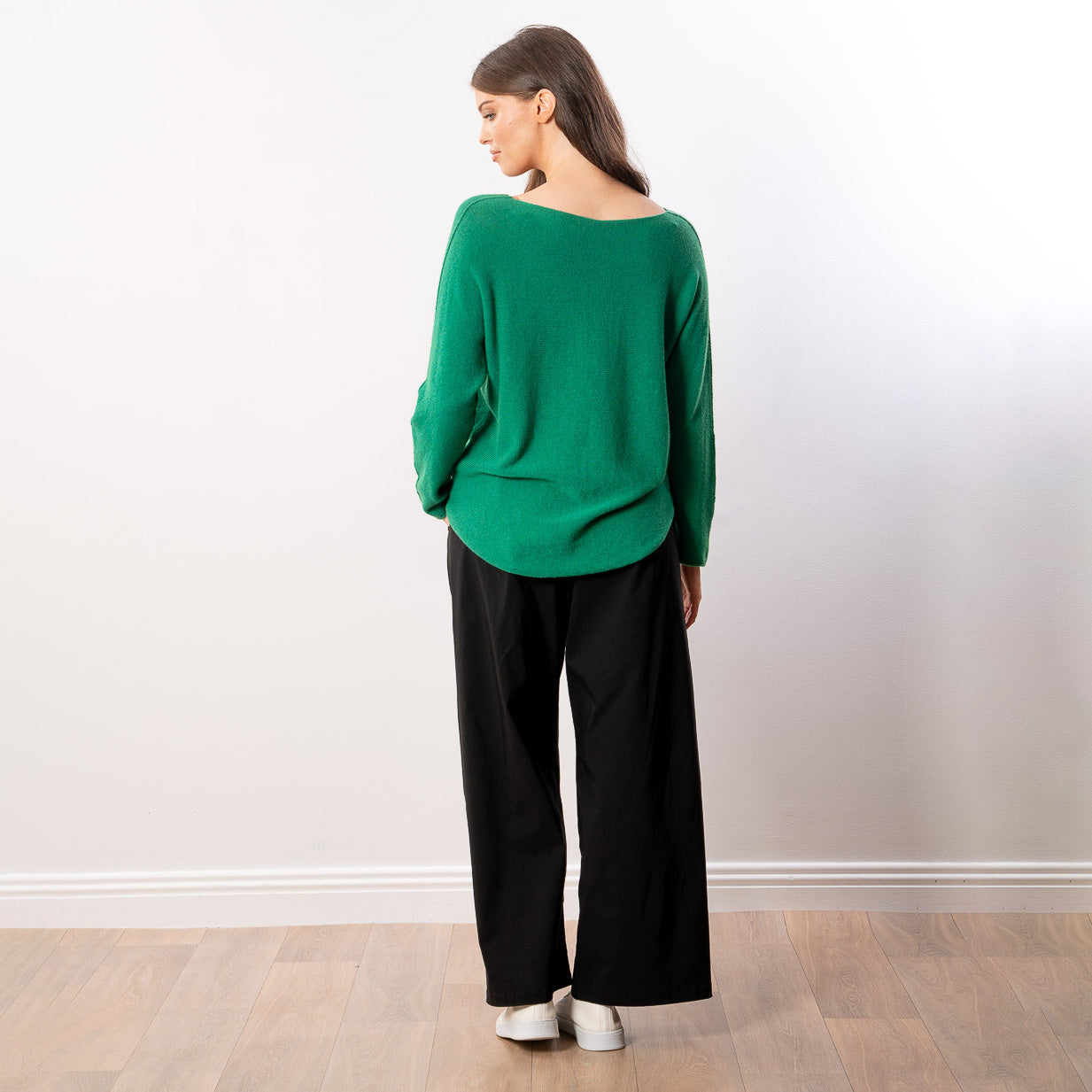 Kylie V Neck Jumper (Green)