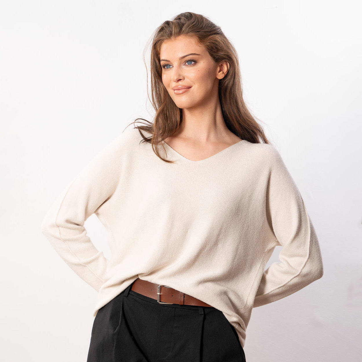 Kylie V Neck Jumper (Cream)