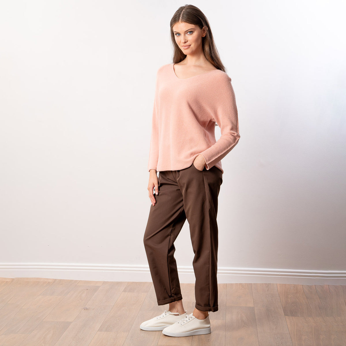 Kylie V Neck Jumper (Peach)