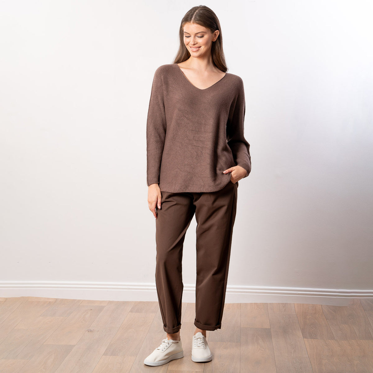 Kylie V Neck Jumper (Brown)