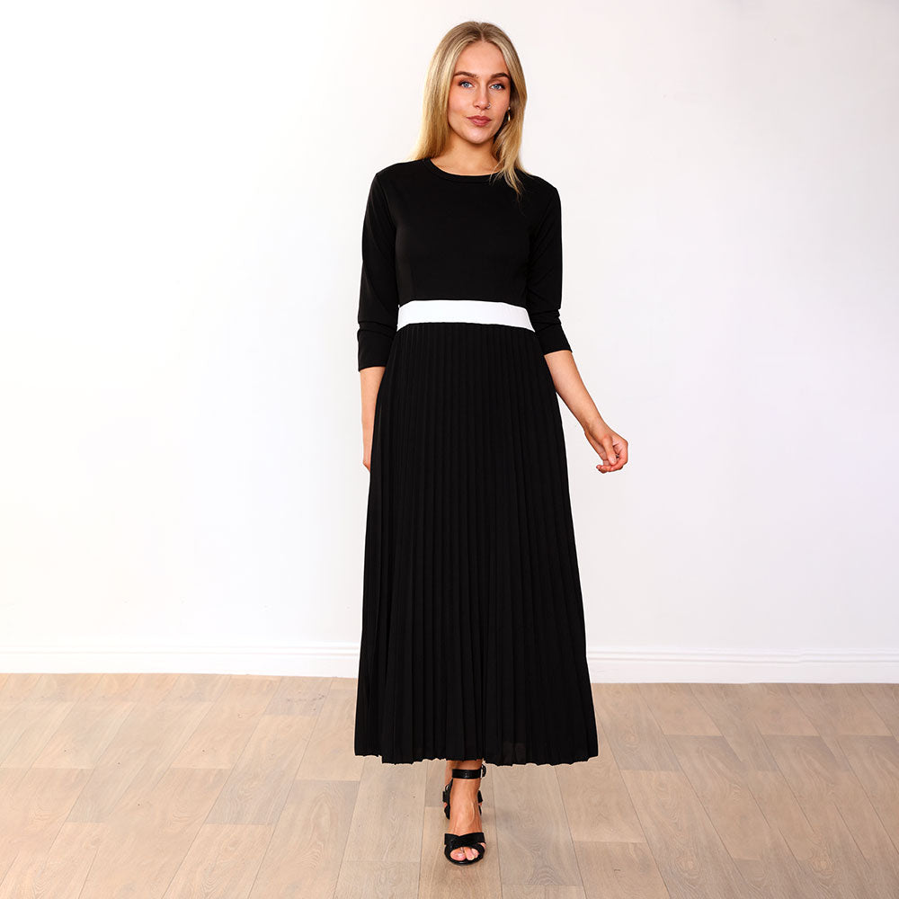 Doyle Dress (Black/Cream belt)