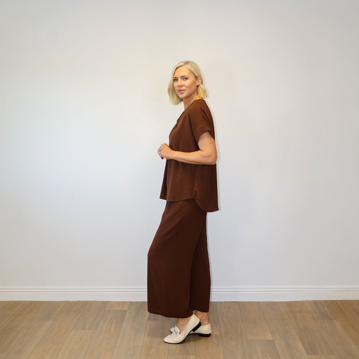Quinn V-Neck Co-ord (Brown)