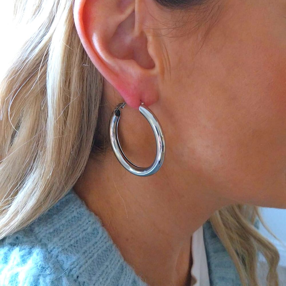 Classic Hoop Earring (Silver)