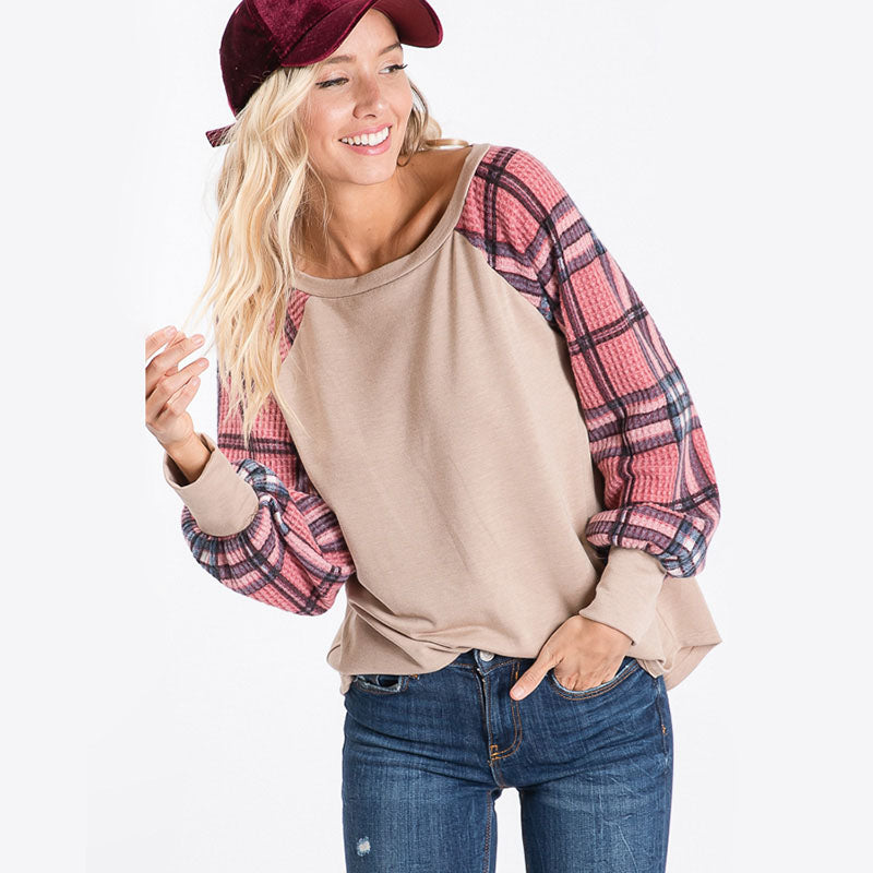 FLORAL CONTRAST TOP