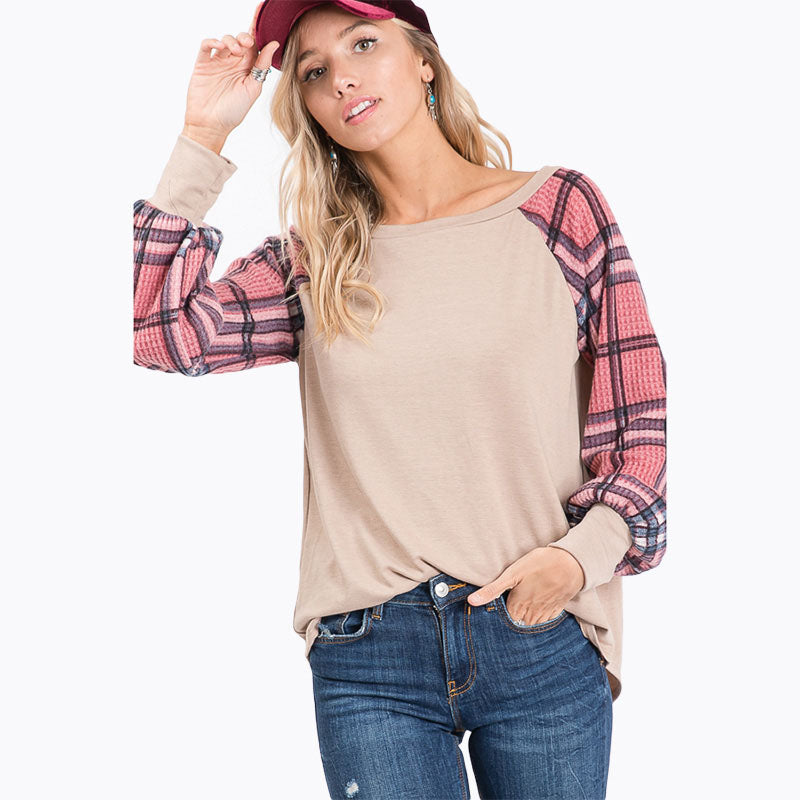 FLORAL CONTRAST TOP