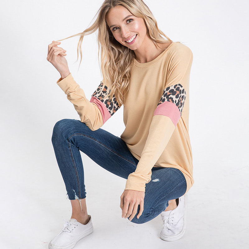 PULLOVER SWEATSHIRT