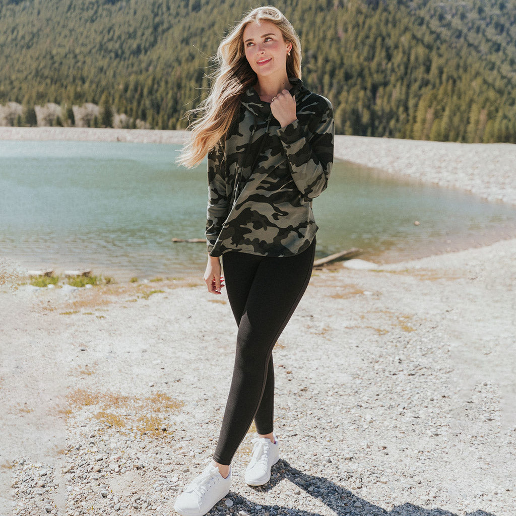 Leona Top (Army)