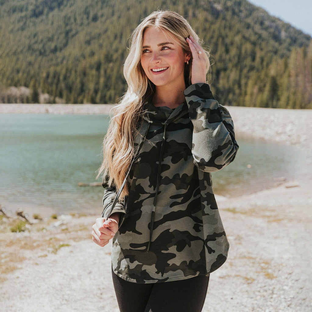 Leona Top (Army)