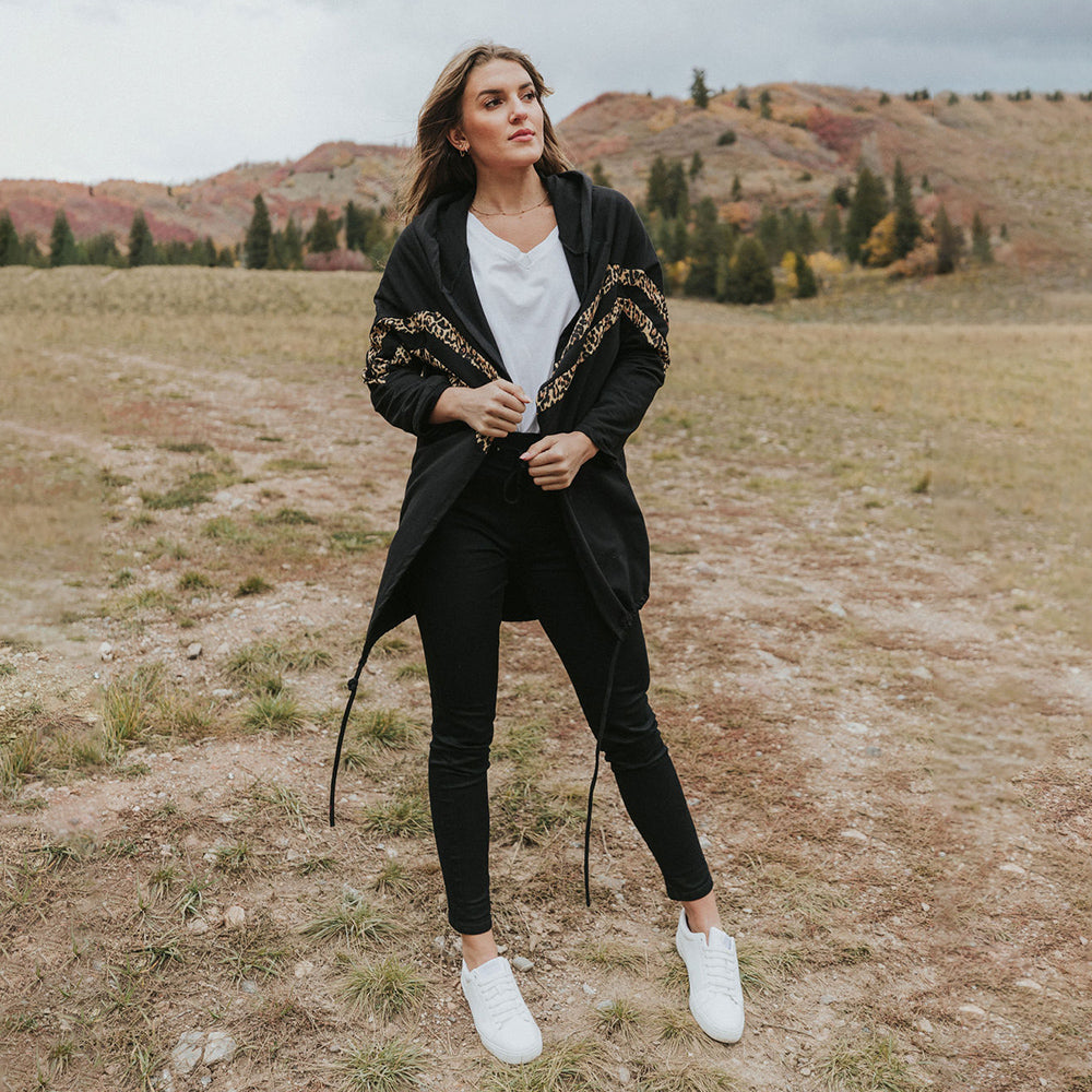 Mia Hoody (Black)