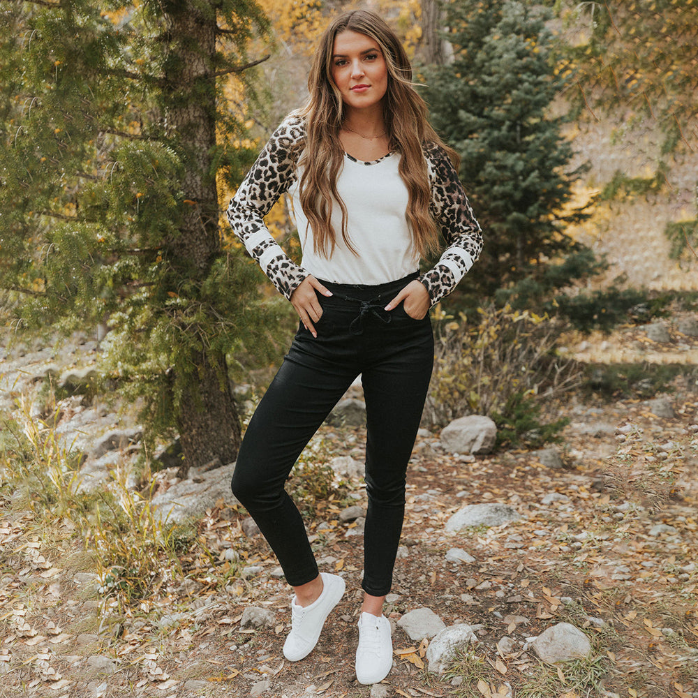 Dana Drawstring Classic Jeggings (Black)