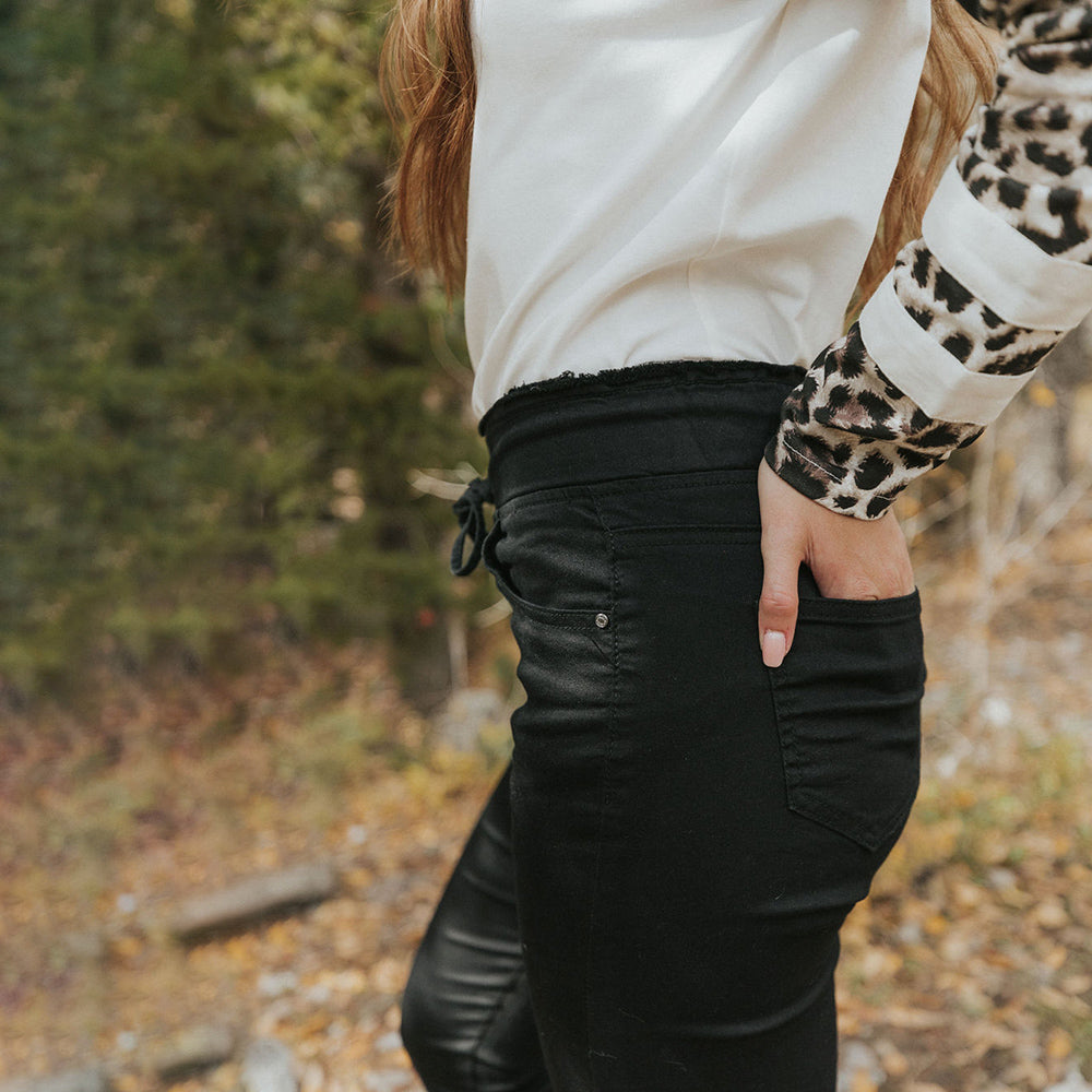 Dana Drawstring Classic Jeggings (Black)