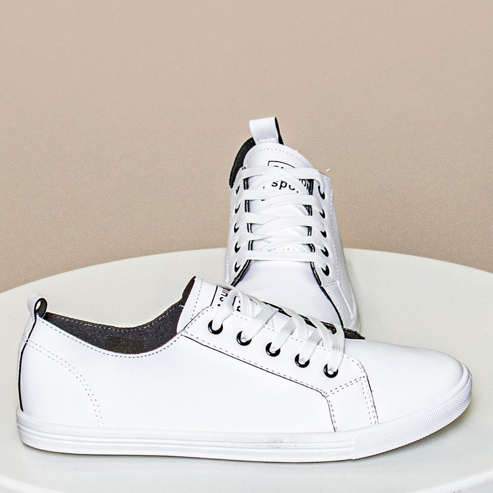Sally Minimal Trainer (Black)
