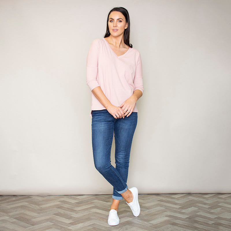 Perry Relaxed Fit V Neck Top (Blush)