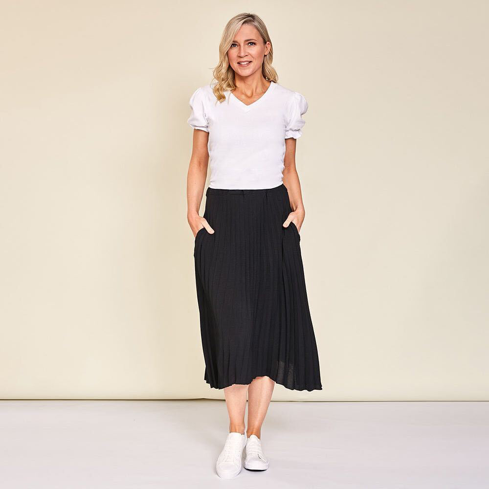 Ally Skirt (Black) - The Casual Company