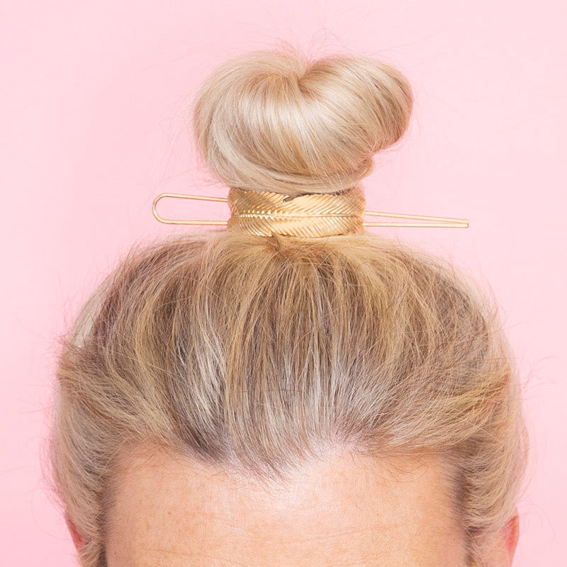 Lauren Feathered Messy Bun (Gold)
