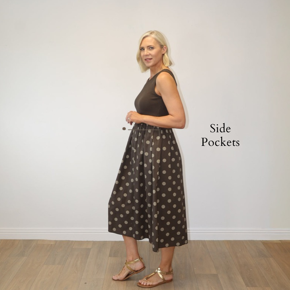Amara Ribbed Dress Brown Polka Dot - Side Pockets