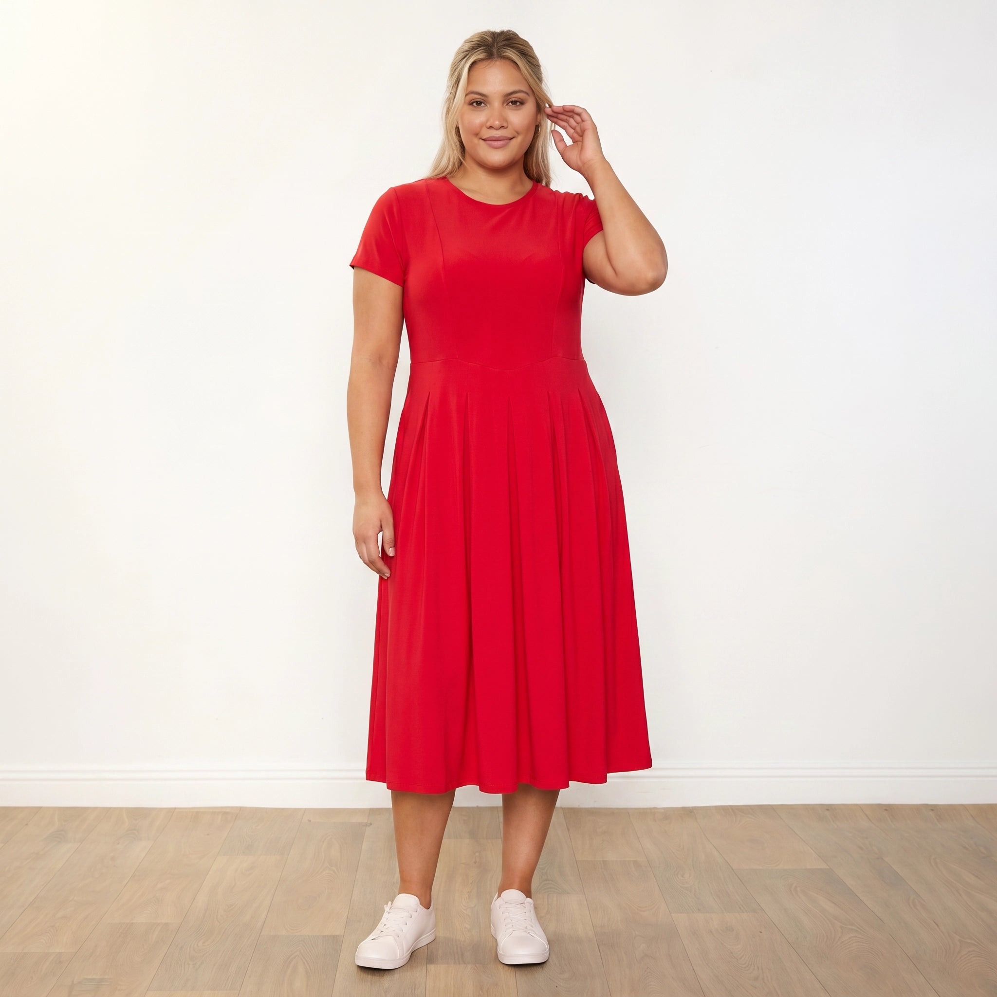 Polly Dress Red - Plus Size Model XXL - Hand Touching Hair