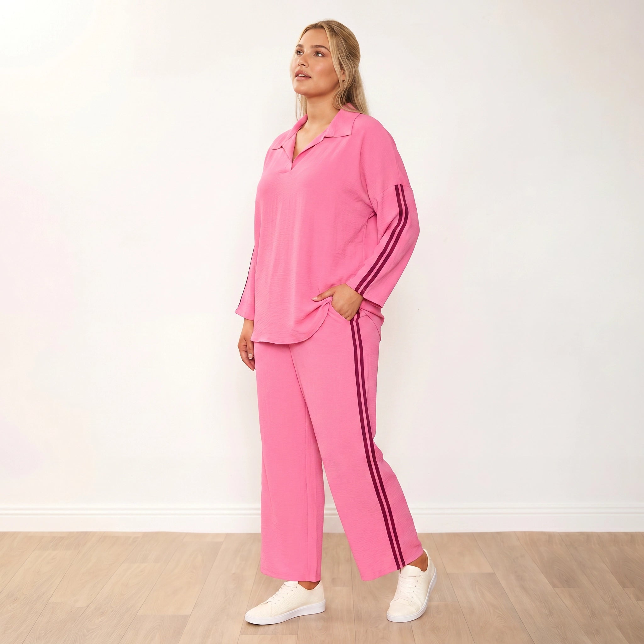 Clara Co-Ord (Pink/Berry) - Plus Size XXL - 3/4 Angle Looking Up