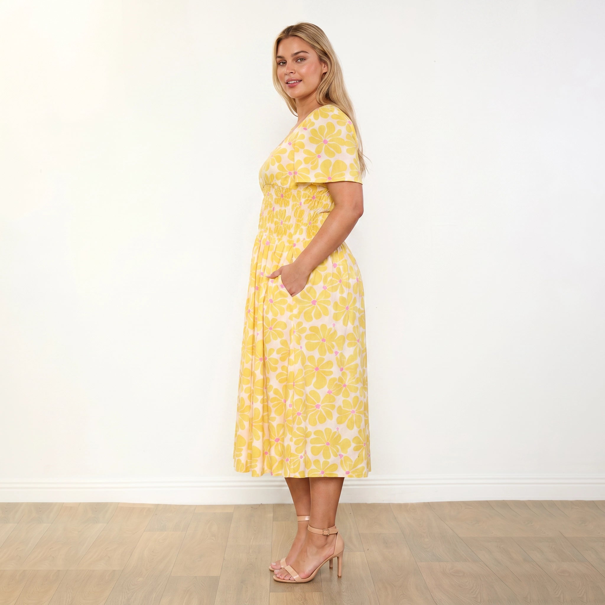 Iris Dress Yellow Daisy - Plus Size - Side profile