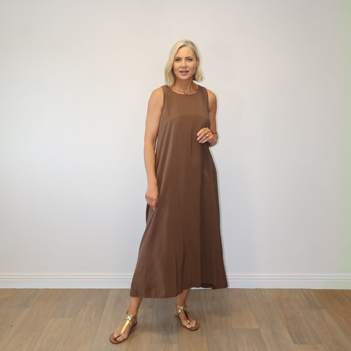 Amber Dress (Brown)