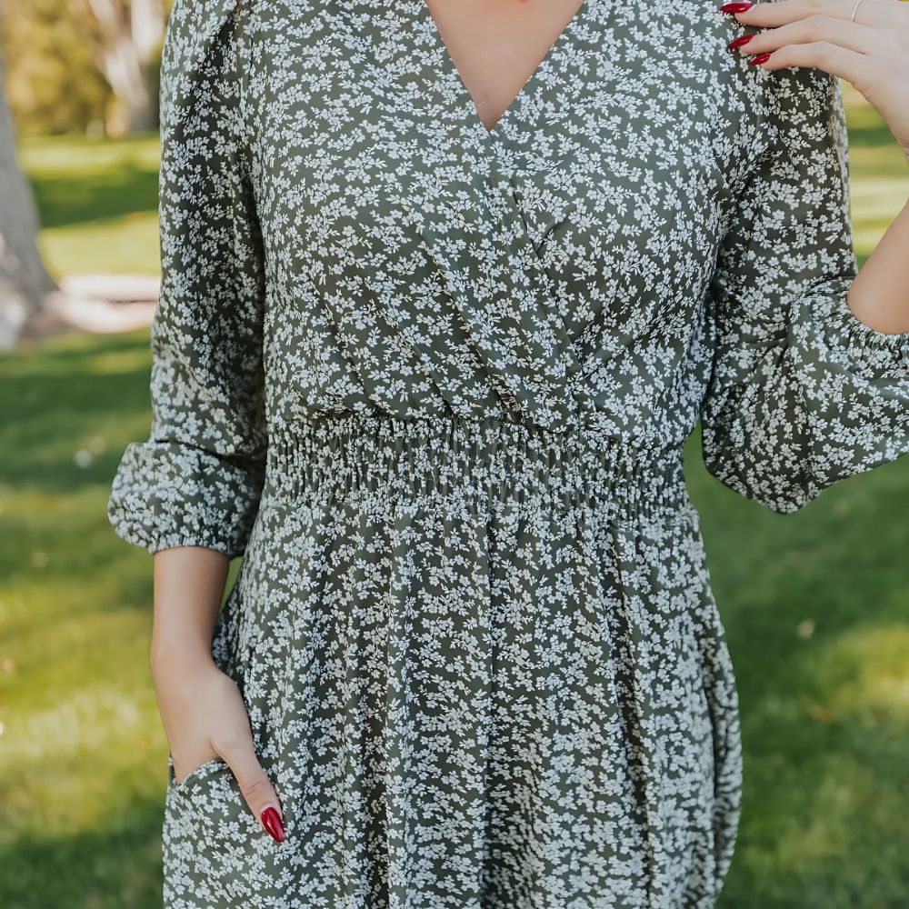 Carrie Dress (Olive Daisy)