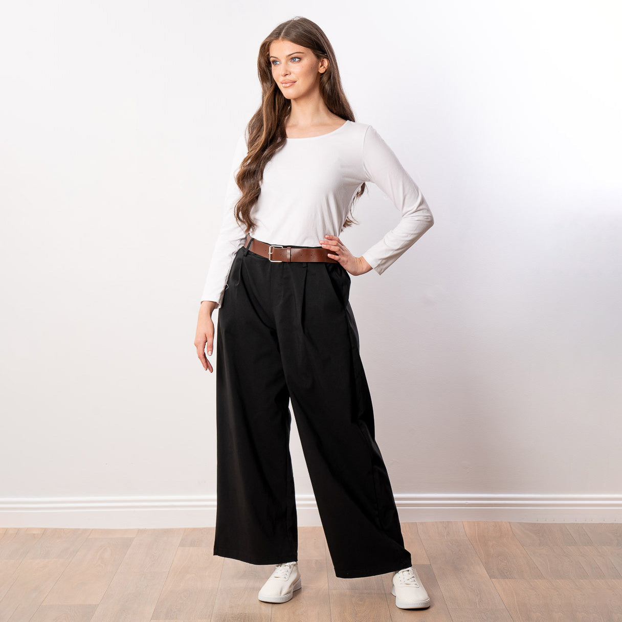 Nora Wide Leg Trousers (Black)