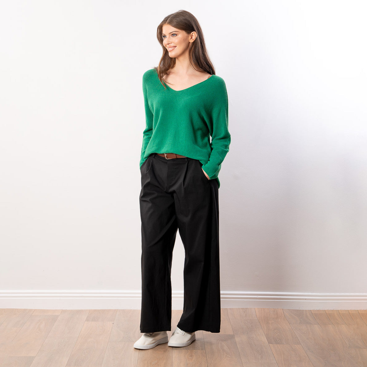 Kylie V Neck Jumper (Green)