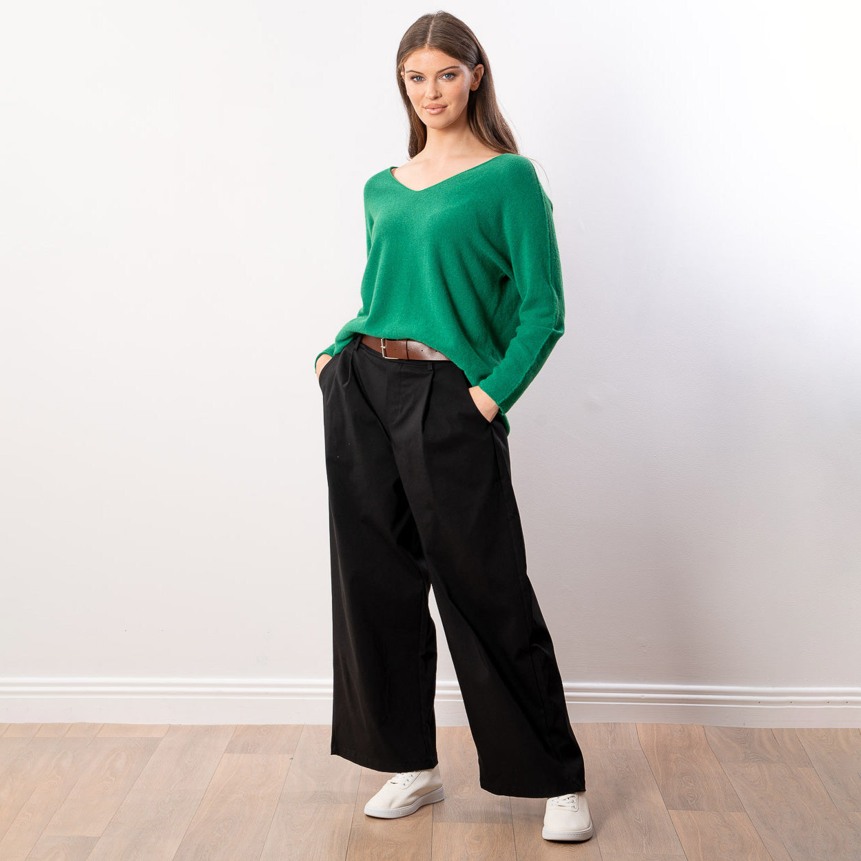 Kylie V Neck Jumper (Green)