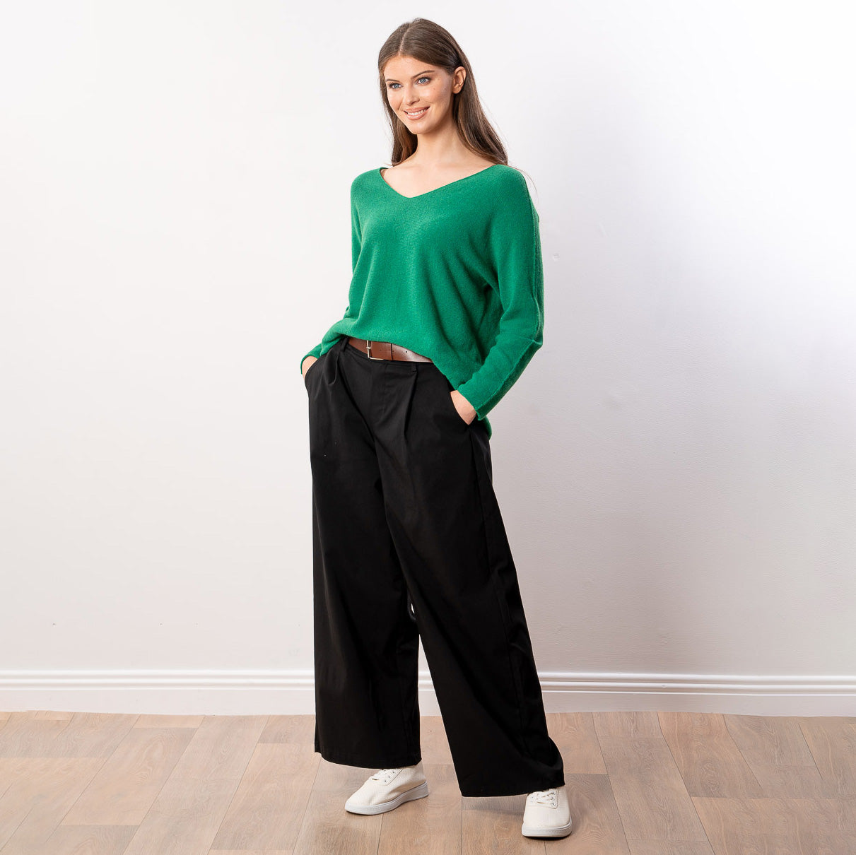 Kylie V Neck Jumper (Green)