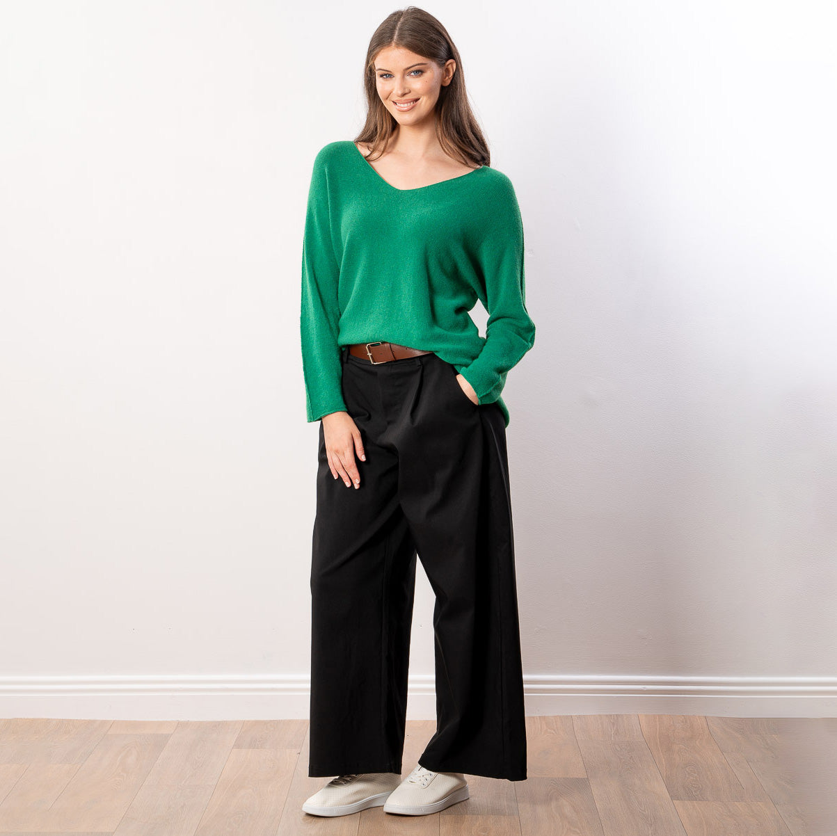 Kylie V Neck Jumper (Green)