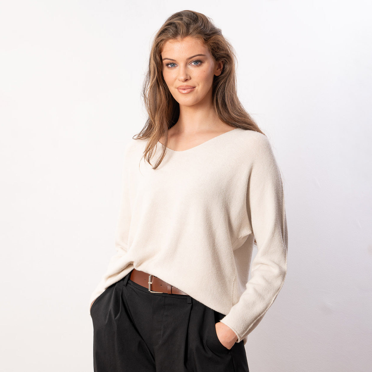 Kylie V Neck Jumper (Cream)