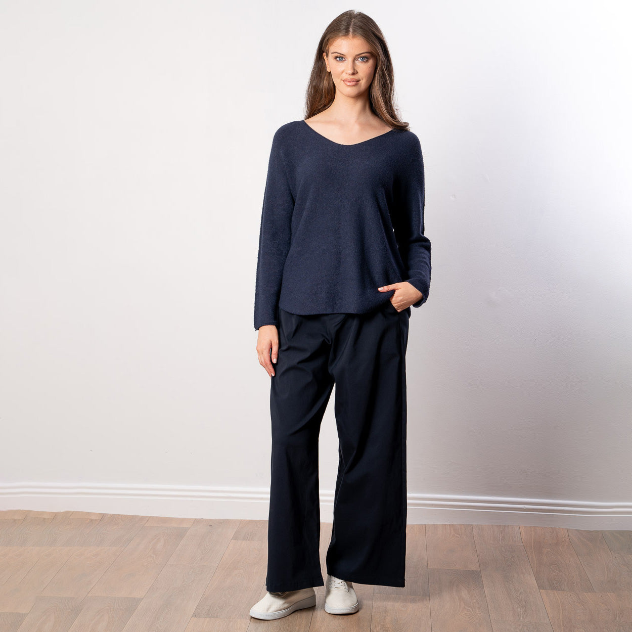 Kylie V Neck Jumper (Navy)