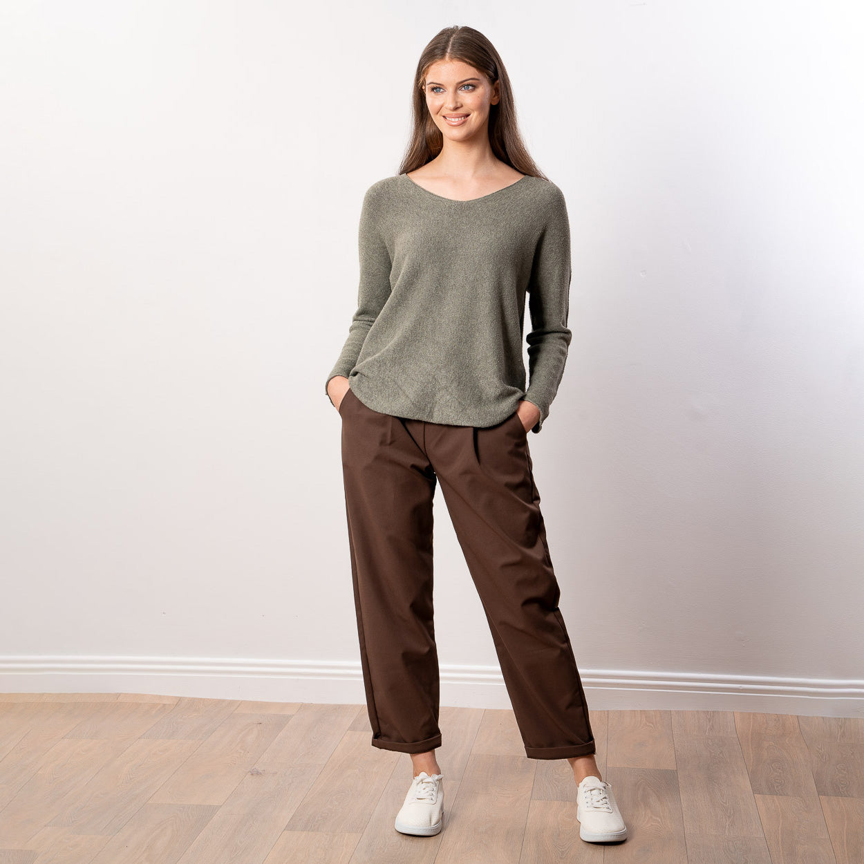 Kylie V Neck Jumper (Khaki)