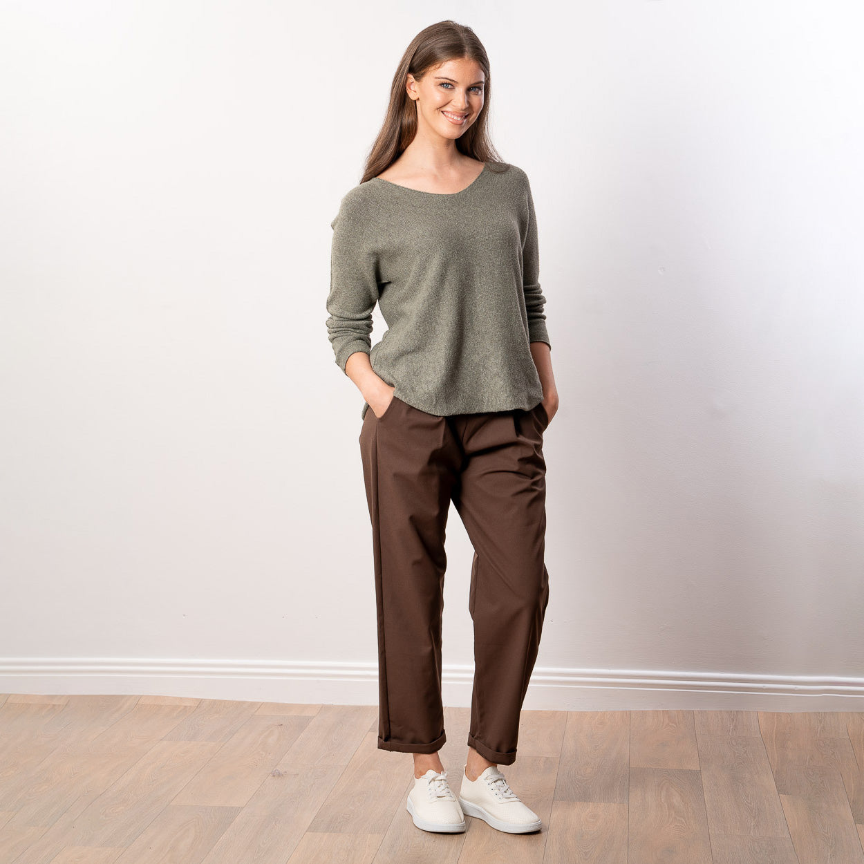 Kylie V Neck Jumper (Khaki)