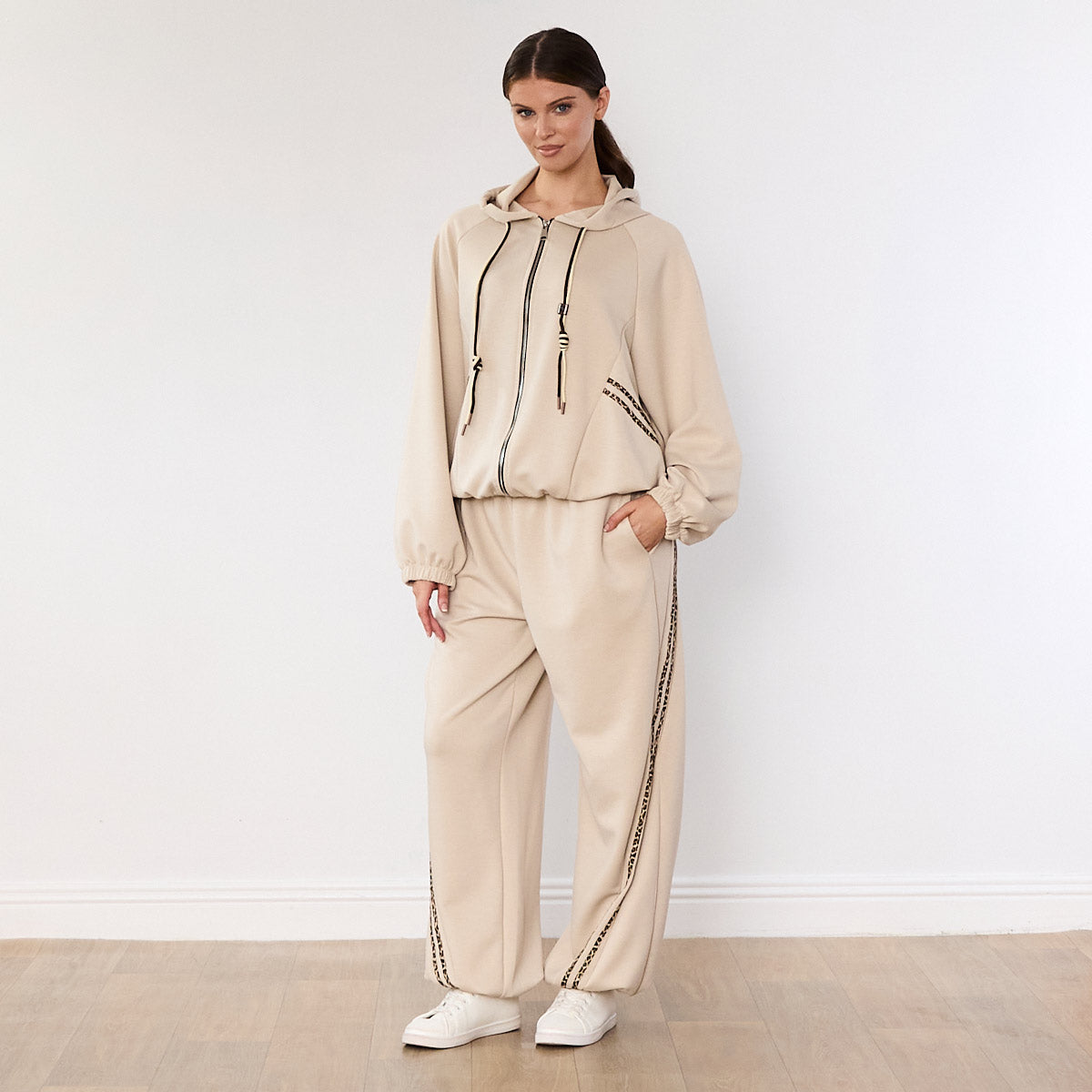 Kaelin Leopard Stripe Co-ord (Beige)